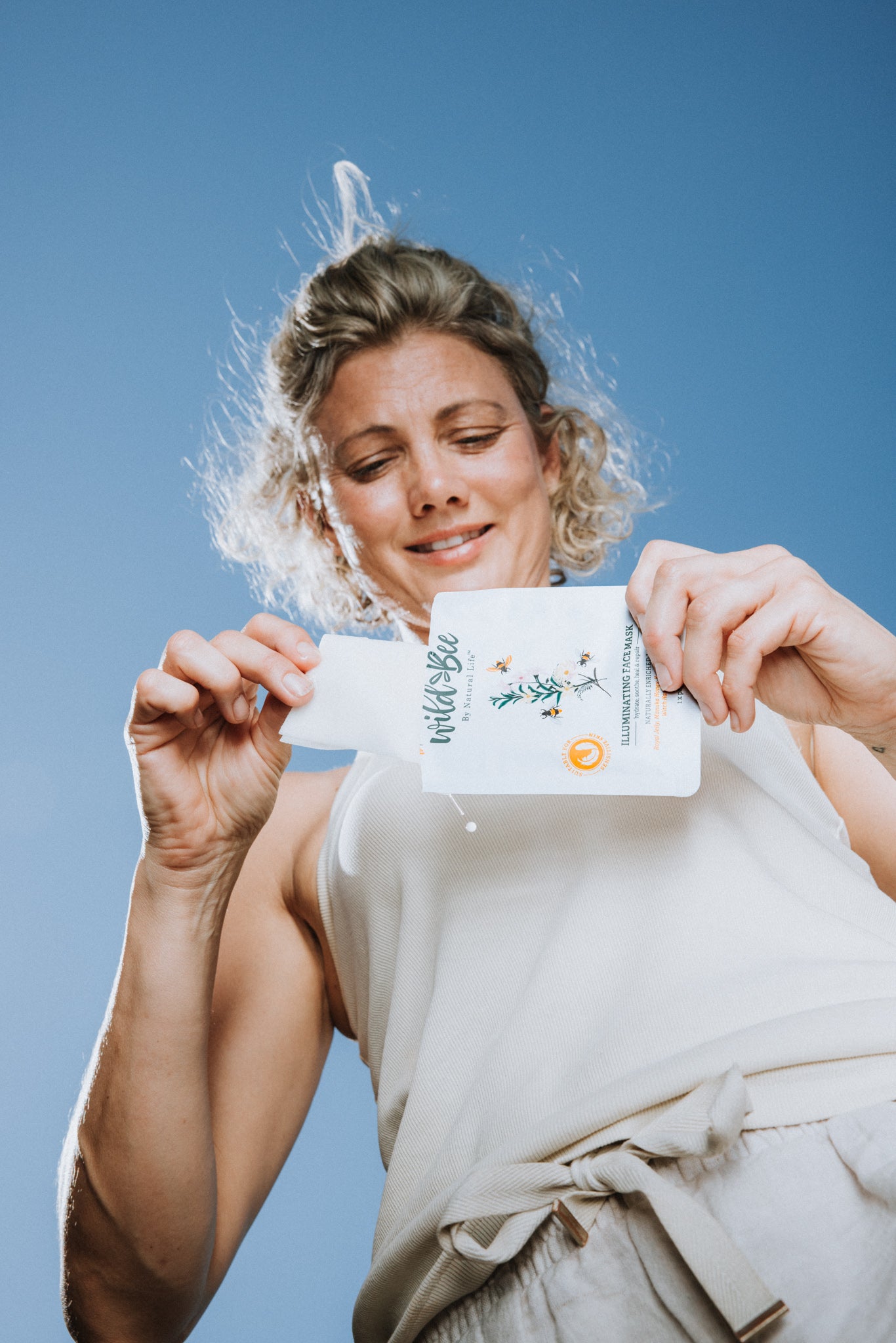 Wild Bee Illuminating Face Mask 5 PACK